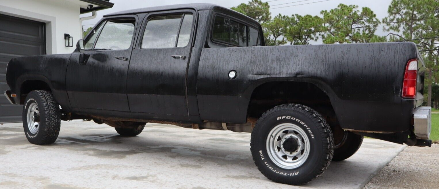 Dodge-Power-Wagon-1975-4