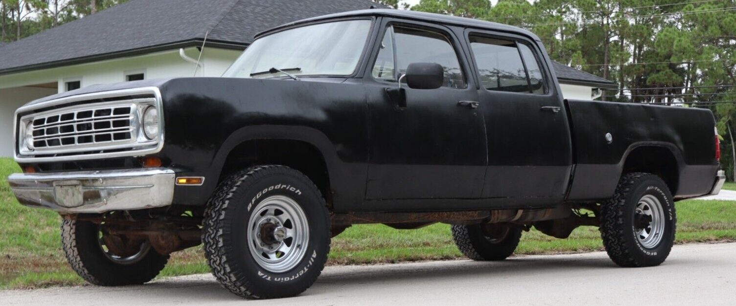 Dodge-Power-Wagon-1975-5