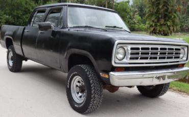 Dodge-Power-Wagon-1975-6