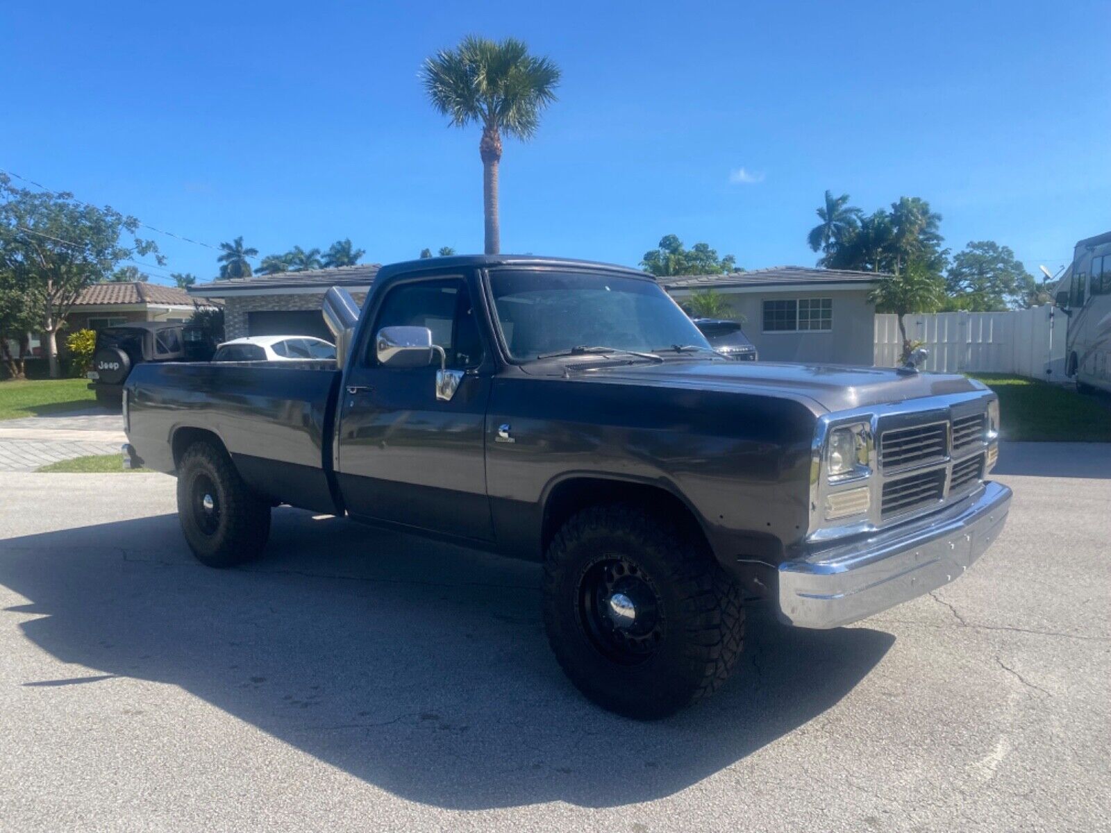 Dodge-Power-Wagon-1991-15