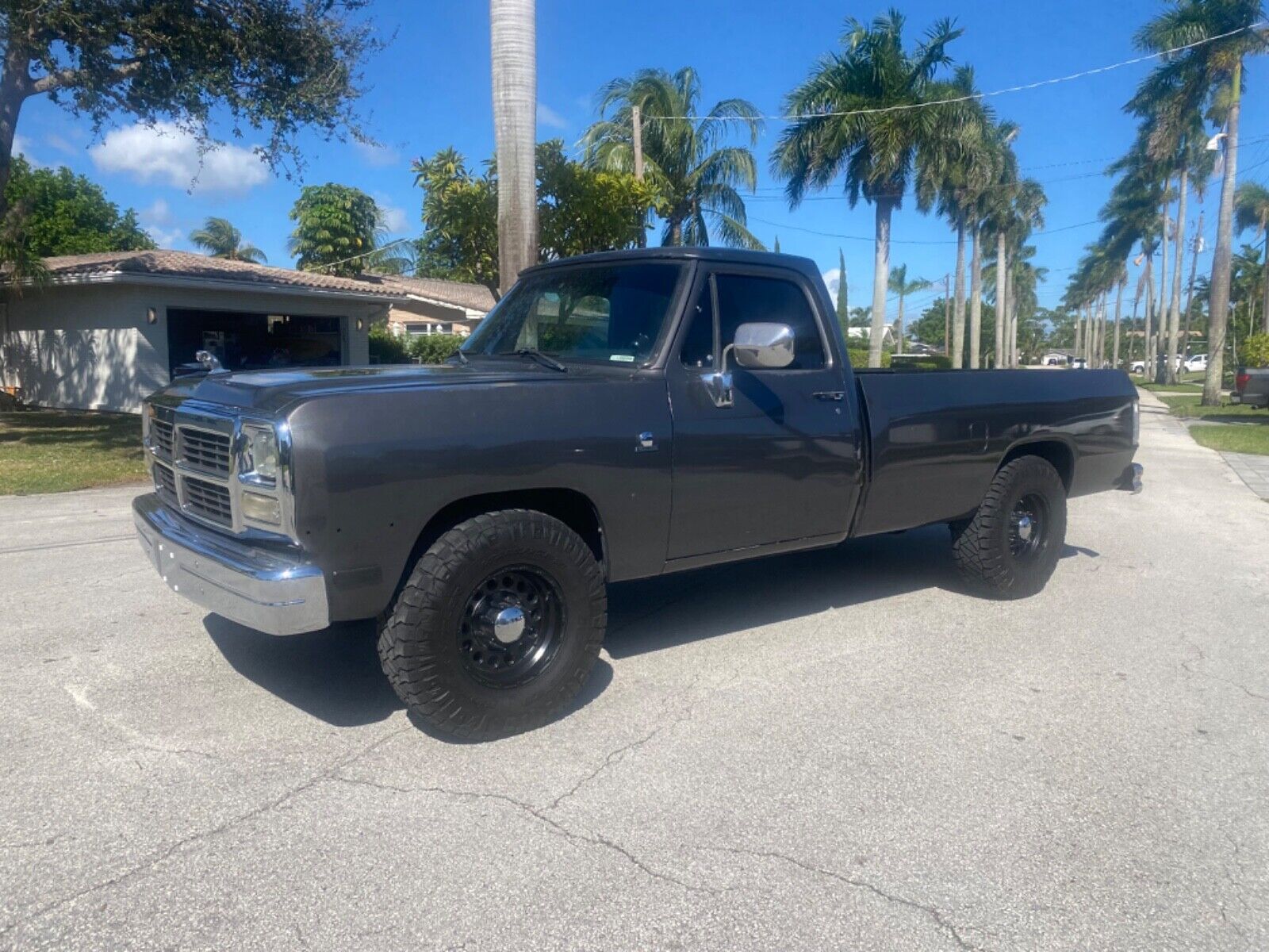 Dodge-Power-Wagon-1991-19