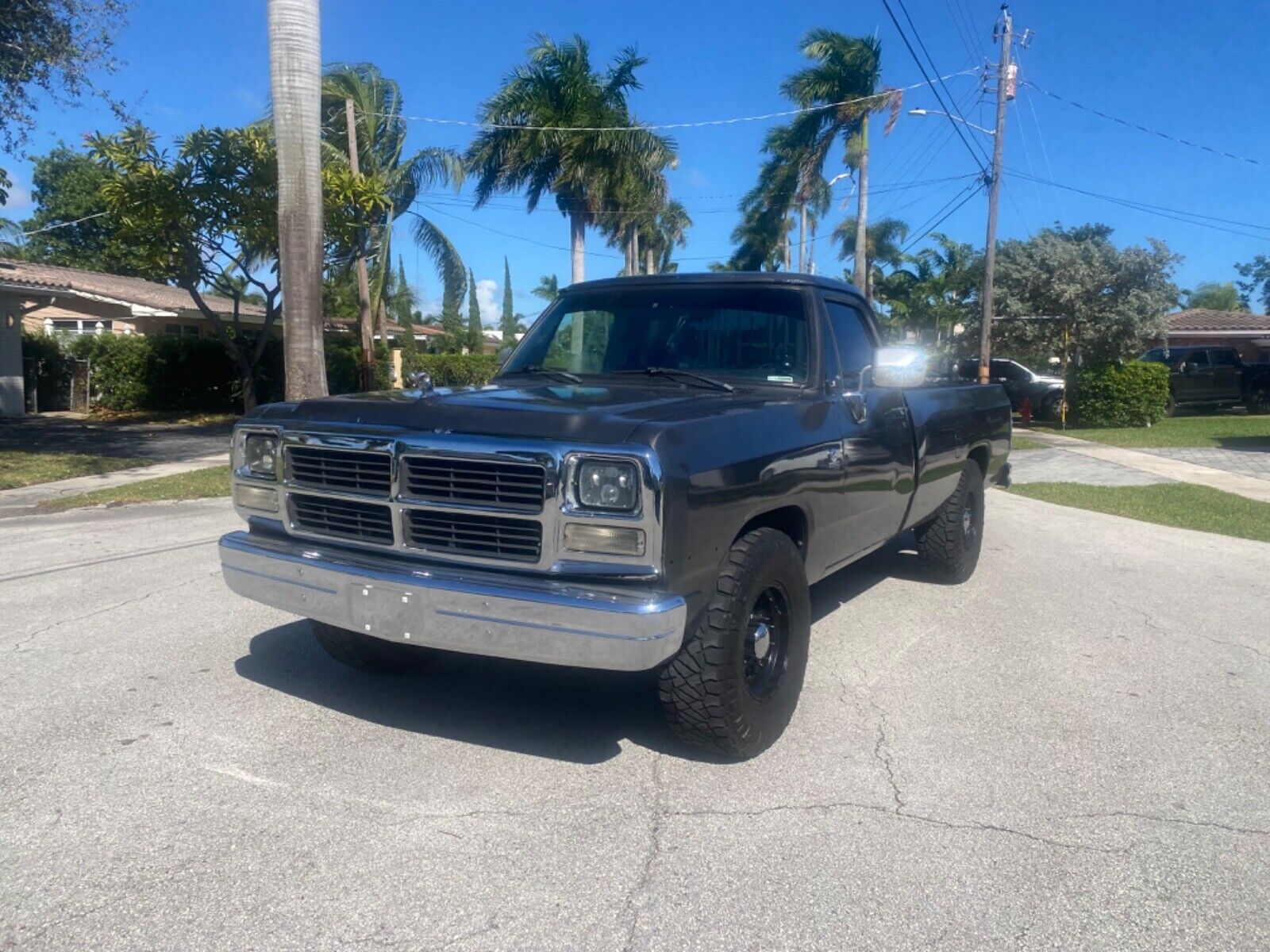 Dodge-Power-Wagon-1991-22