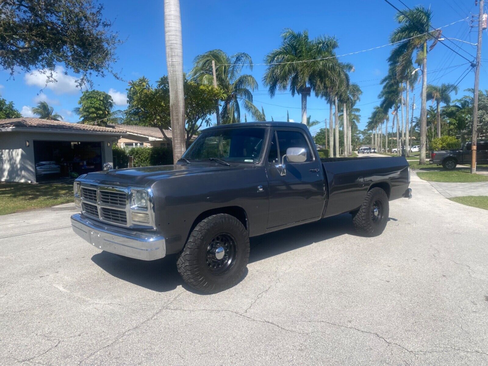 Dodge-Power-Wagon-1991-23