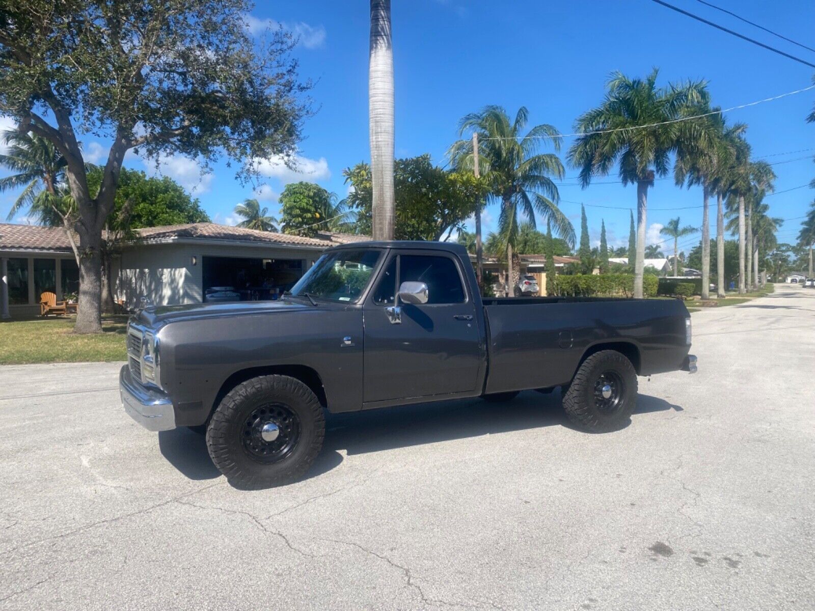 Dodge-Power-Wagon-1991-27