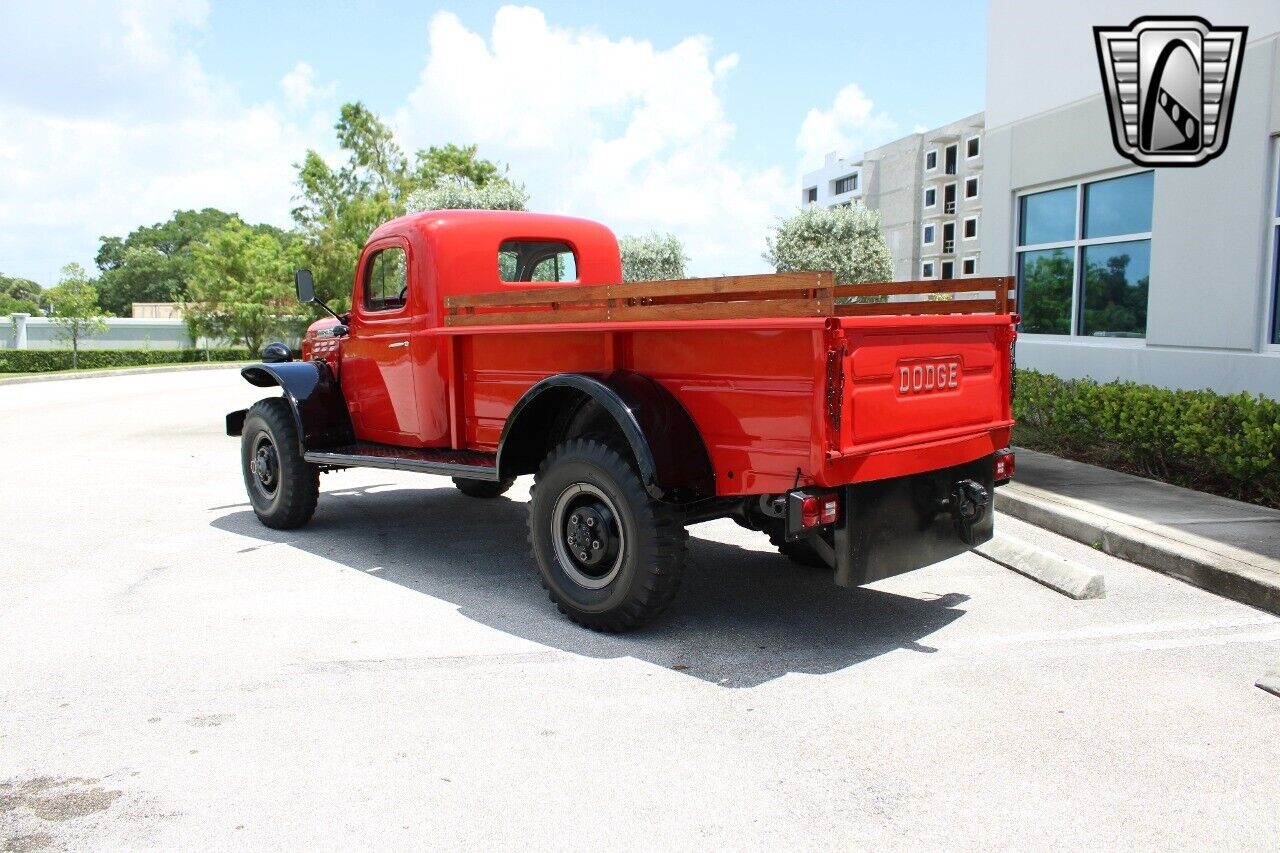 Dodge-Power-Wagon-Pickup-1963-5