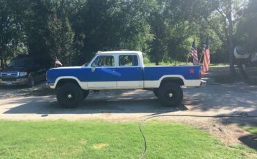 Dodge-Power-wagon-1977-1