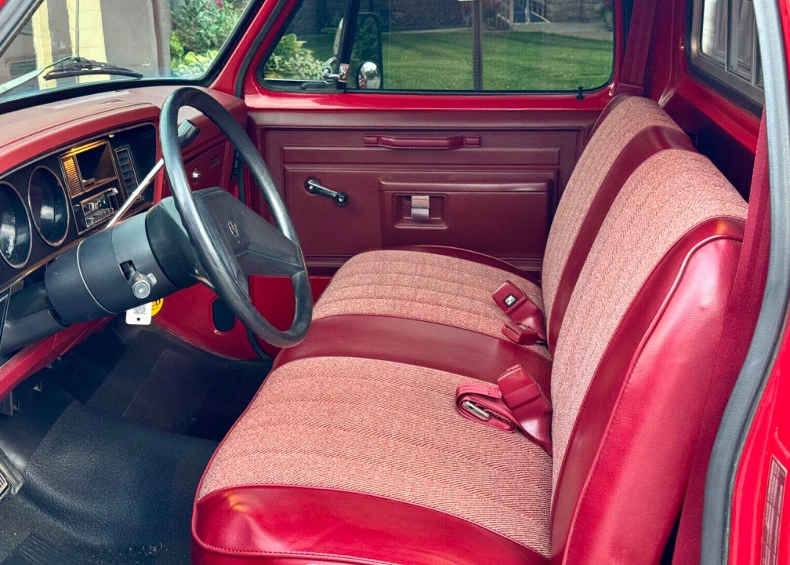 Dodge-Ram-1500-1985-9