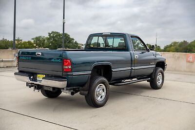 Dodge-Ram-2500-Pickup-1995-11