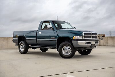 Dodge-Ram-2500-Pickup-1995-2