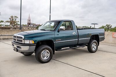 Dodge-Ram-2500-Pickup-1995-7