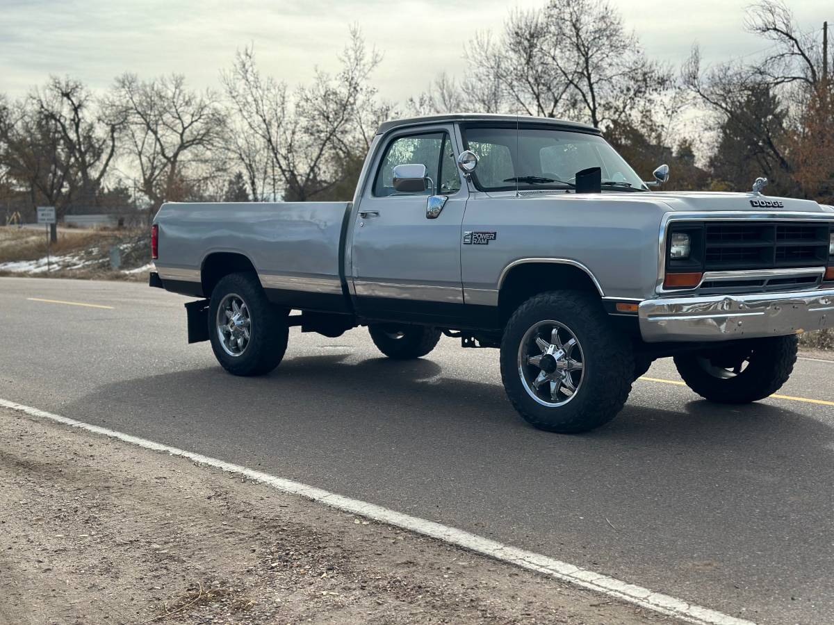 Dodge-Ram-2500-diesel-1990-6