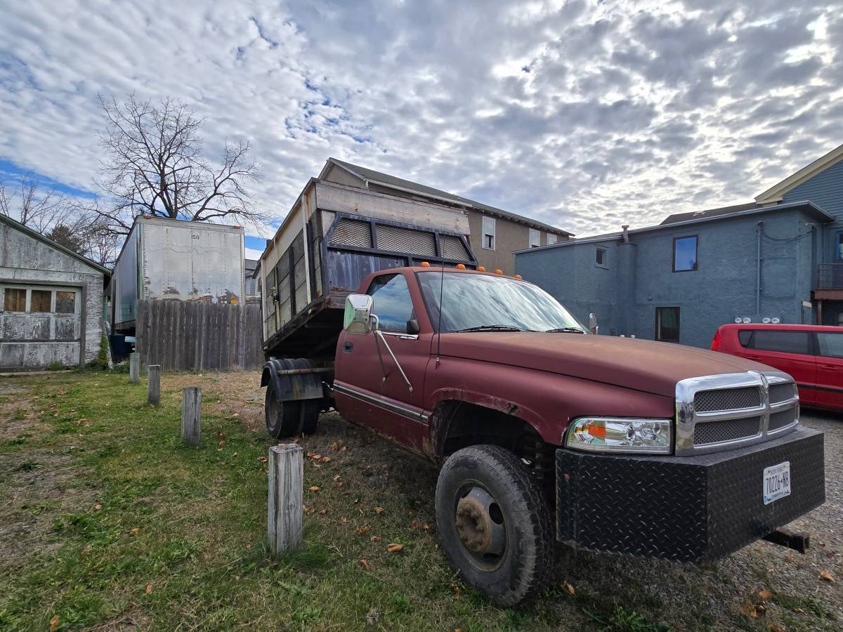 Dodge-Ram-3500-diesel-1994-2