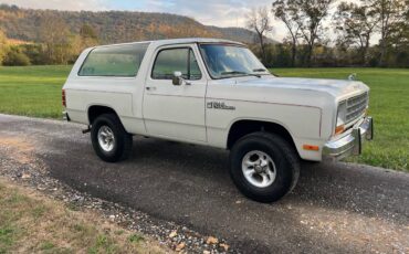 Dodge-Ram-charger-4x4-1985