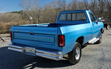 Dodge-Ram-d150-1990-1