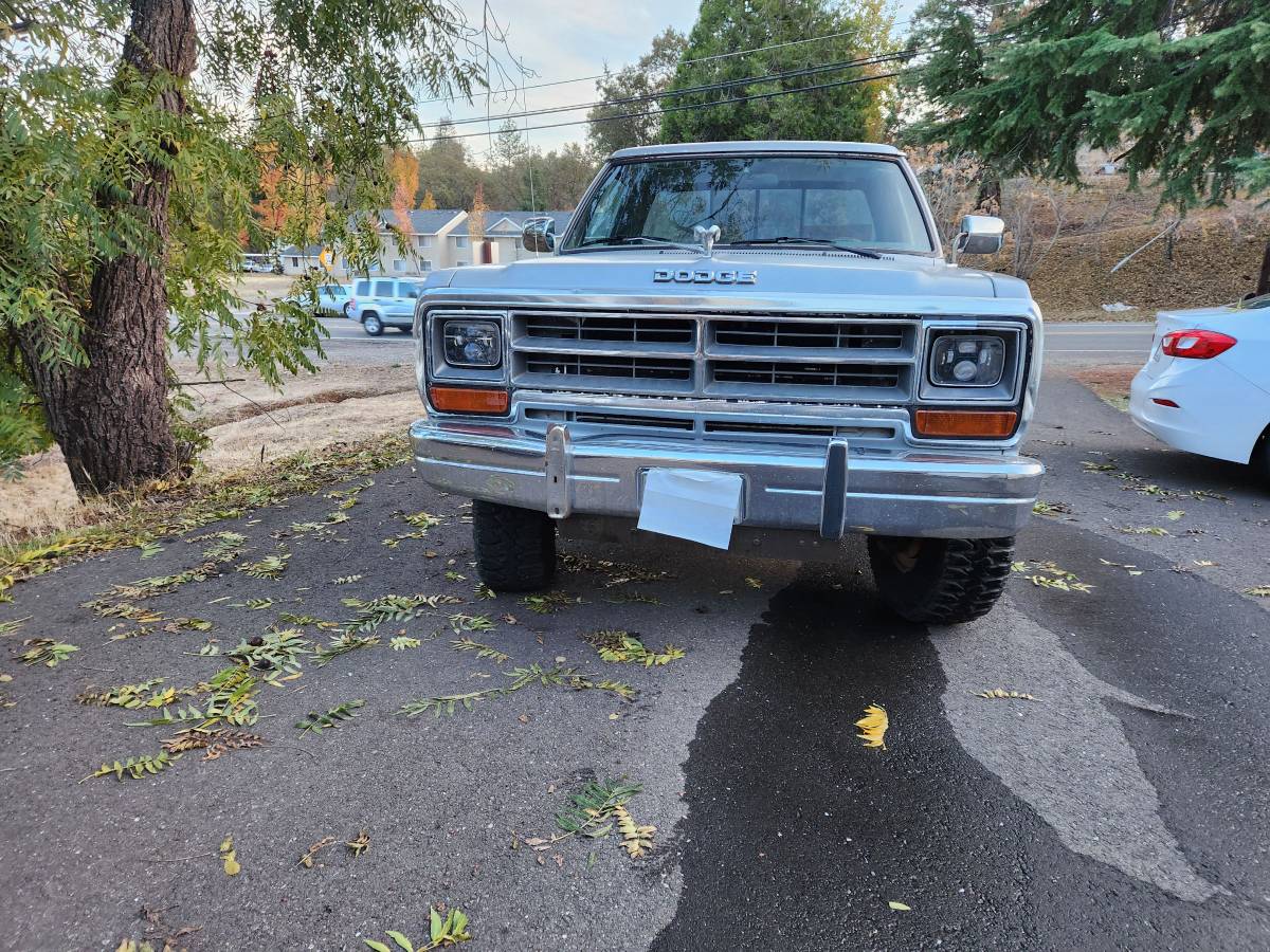 Dodge-Ram-w250-diesel-1990-2