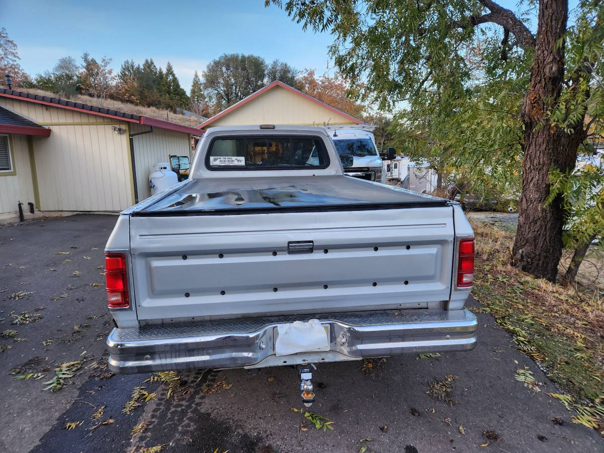 Dodge-Ram-w250-diesel-1990-3