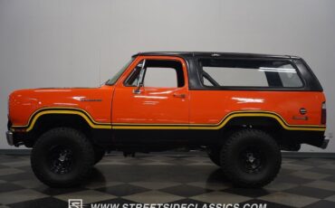 Dodge-Ramcharger-1975-2