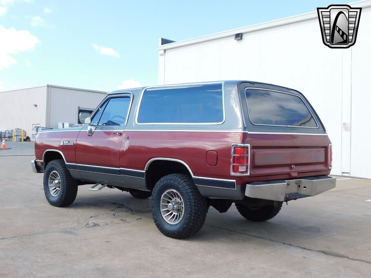 Dodge-Ramcharger-1985-2