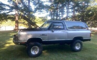 Dodge Ramcharger  1988