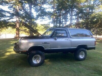 Dodge Ramcharger  1988