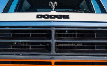 Dodge-Ramcharger-1990-21