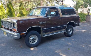 Dodge Ramcharger SUV 1987