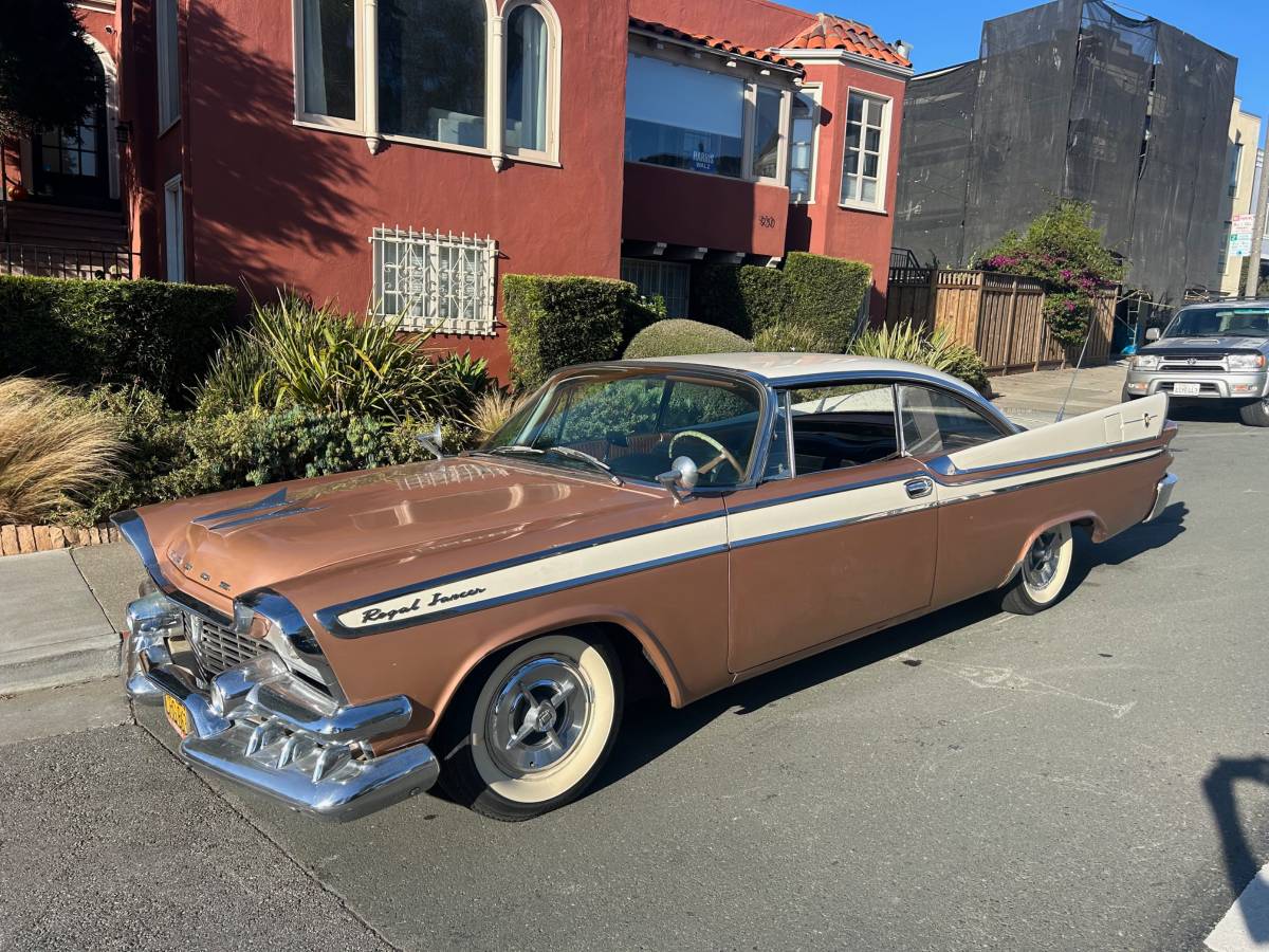 Dodge-Regal-lancer-1958