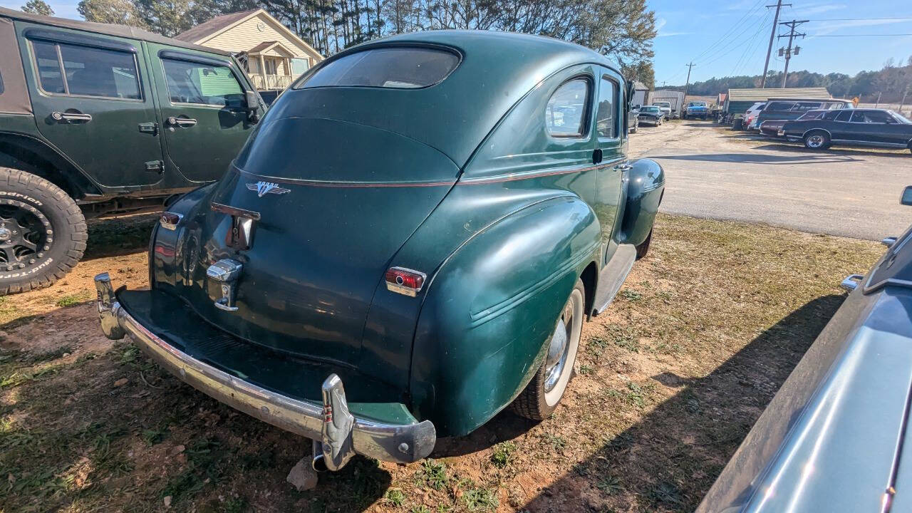 Dodge-Sedan-Berline-1940-3