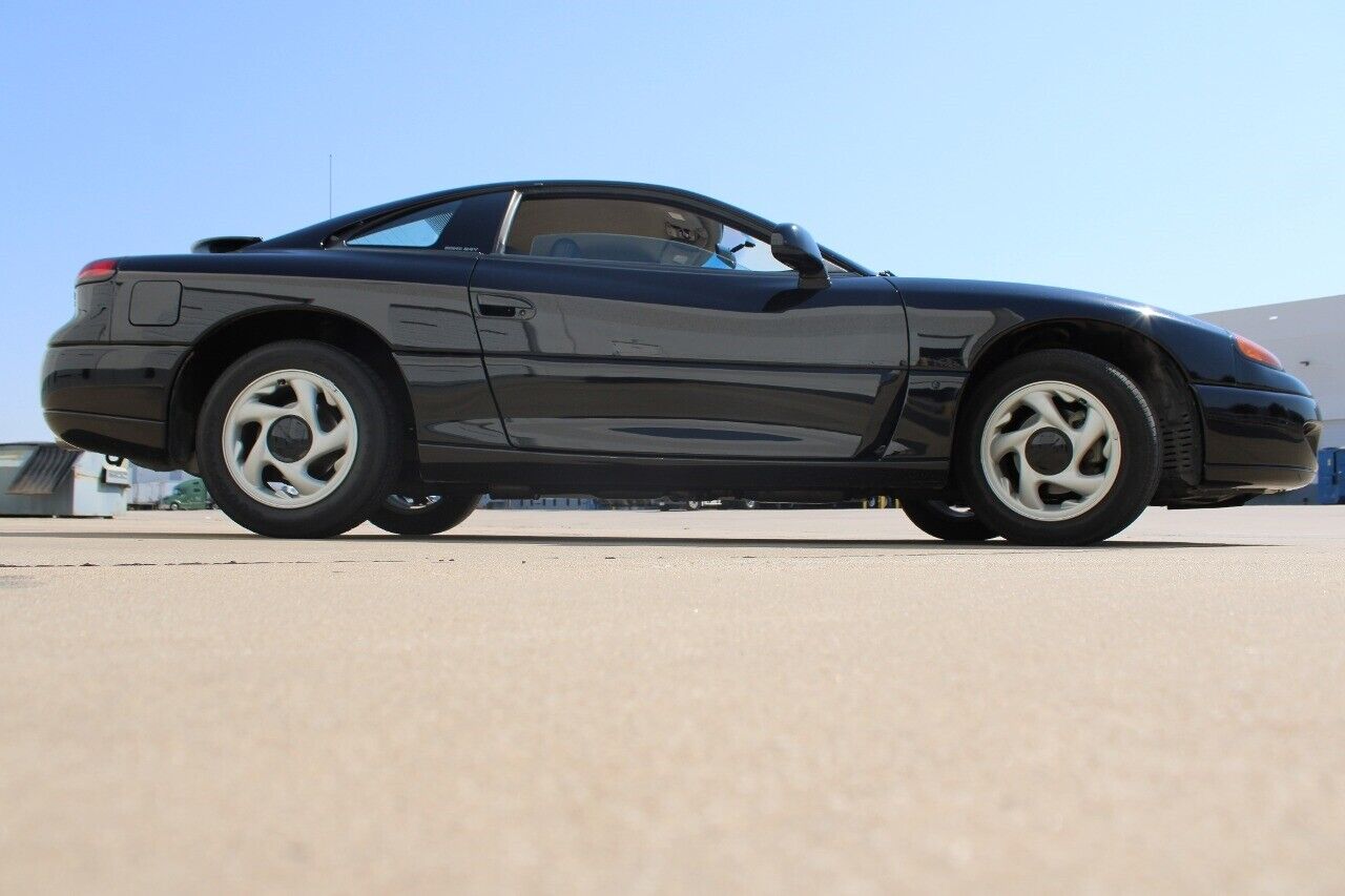 Dodge-Stealth-Coupe-1995-6