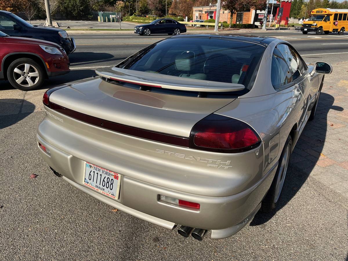 Dodge-Stealth-special-rt-turbo-1992-9