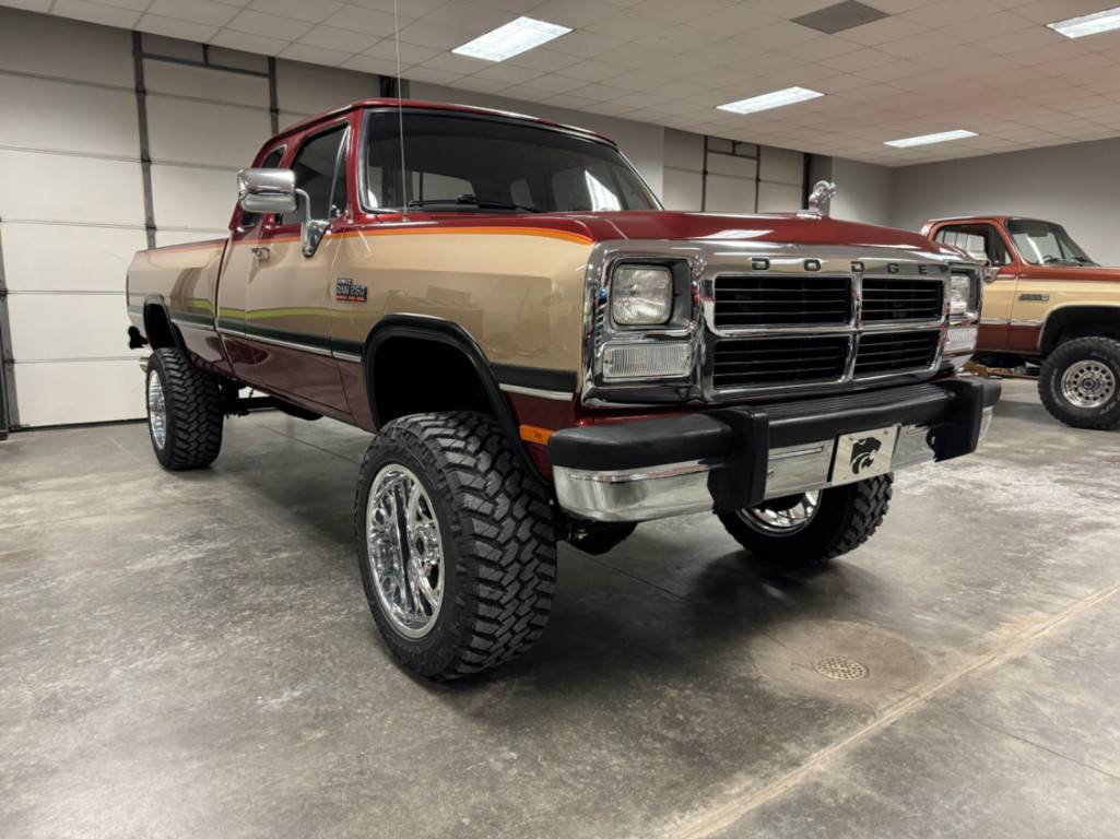 Dodge-W250-cummins-diesel-1993-3