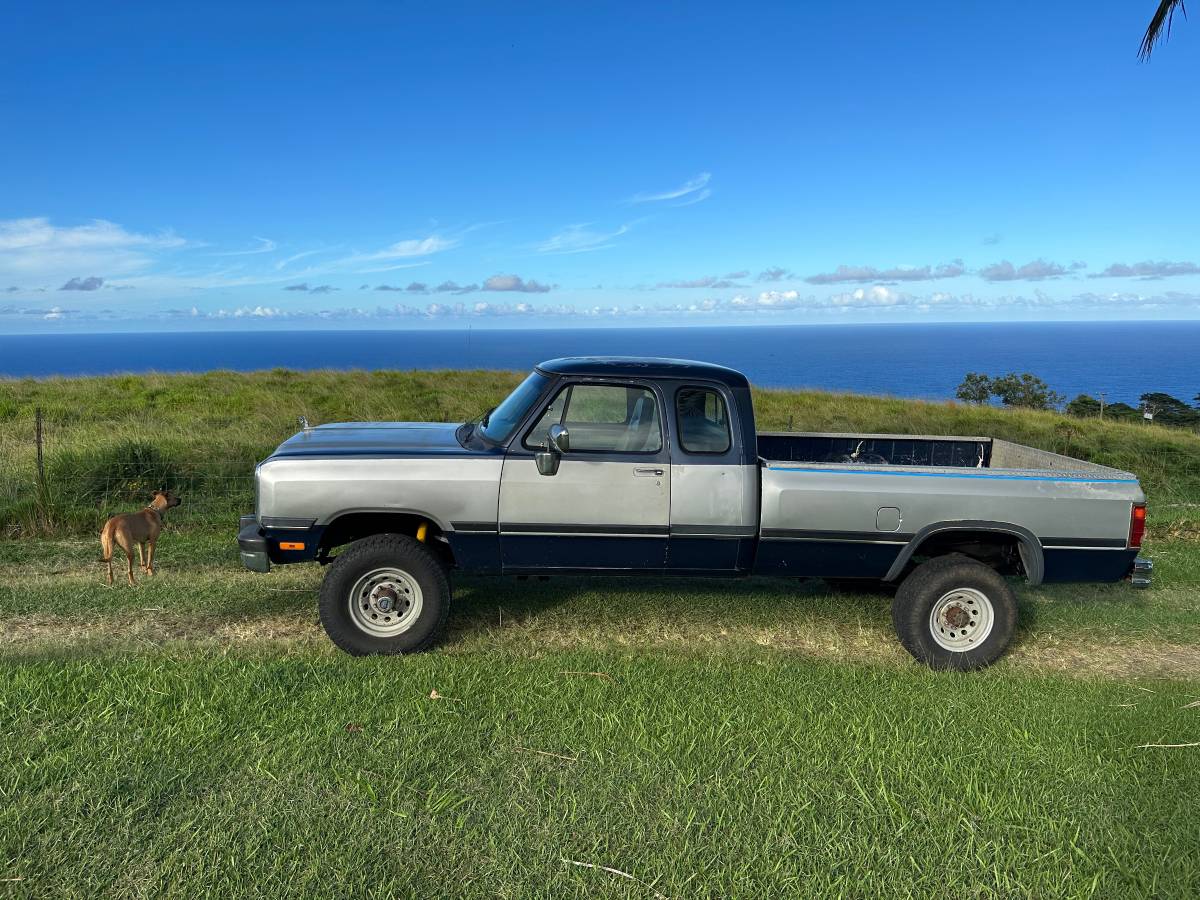 Dodge-W250-extra-cab-diesel-1993-1