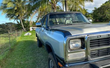 Dodge-W250-extra-cab-diesel-1993