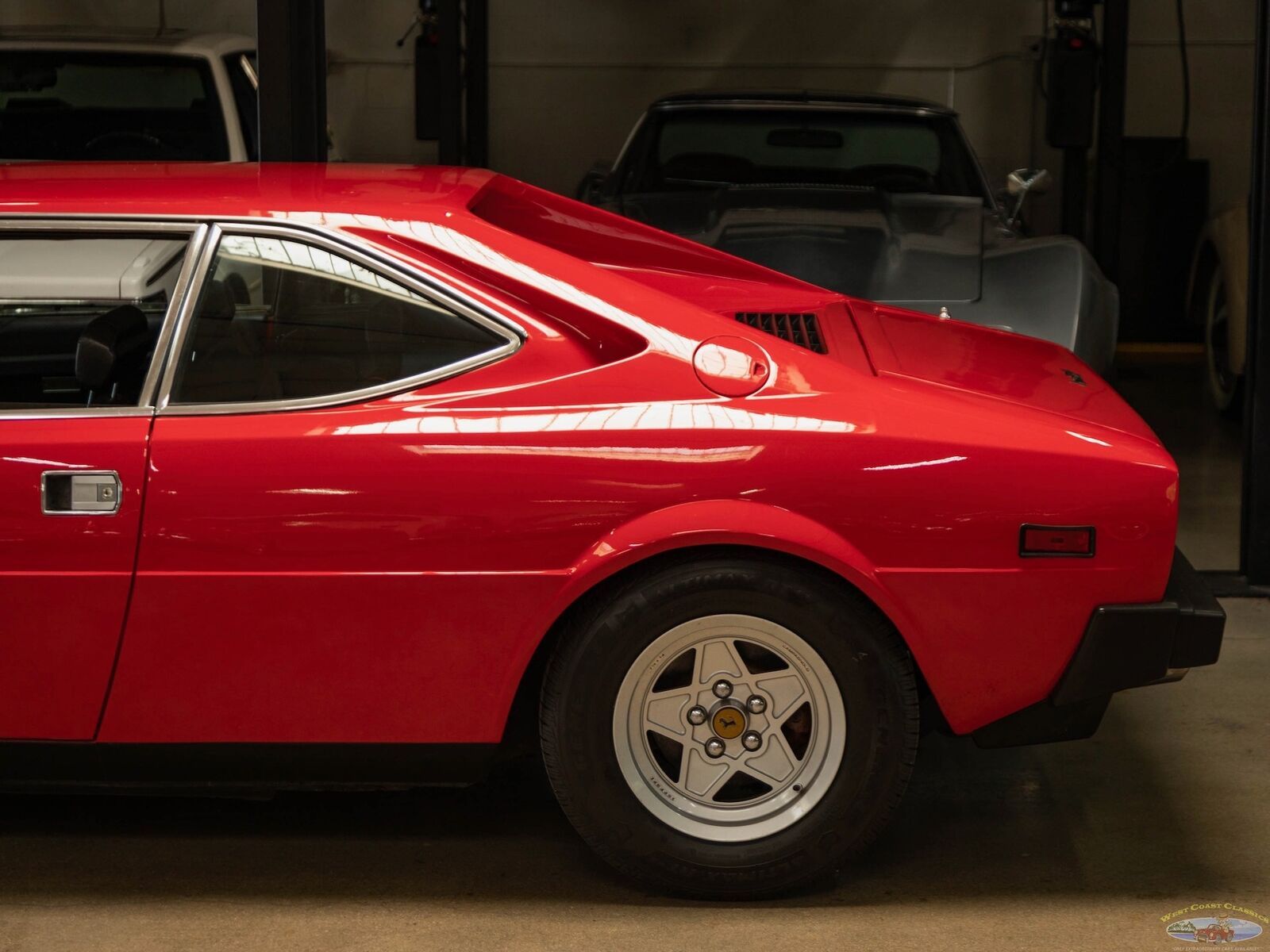 Ferrari-308-DINO-GT4-1975-6