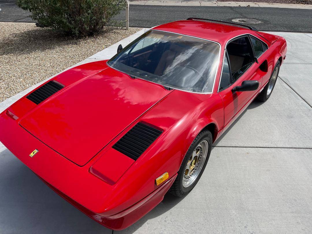 Ferrari-308-gtb-1979-1