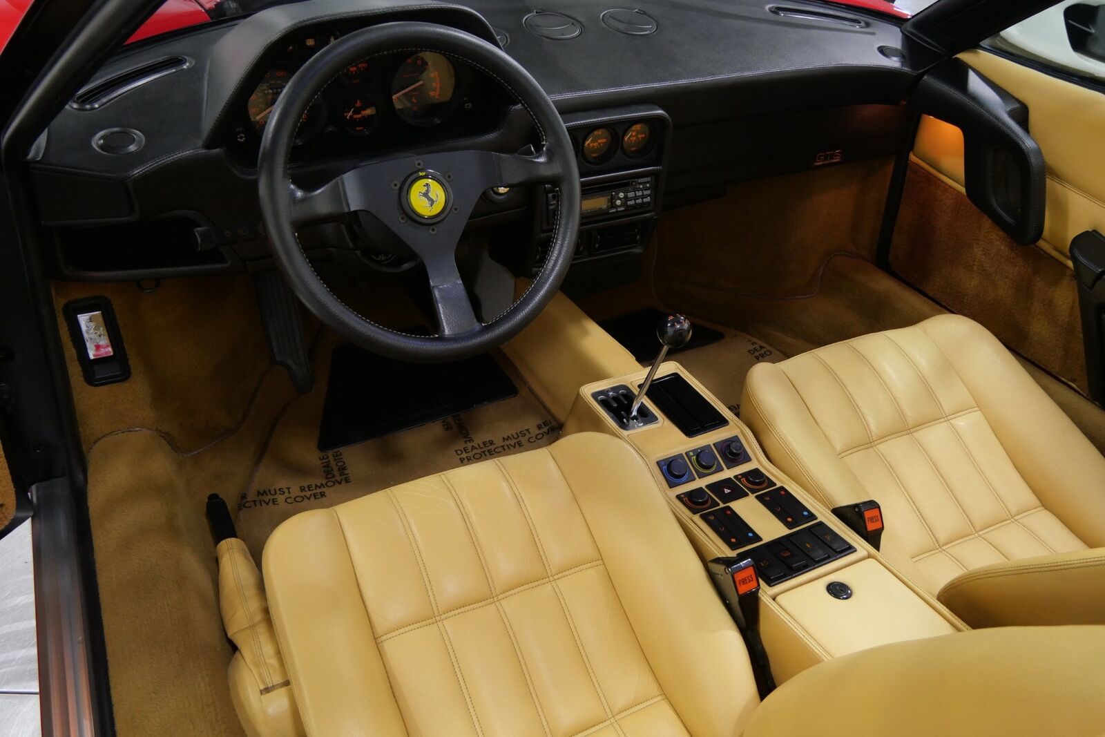 Ferrari-328-Coupe-1988-11