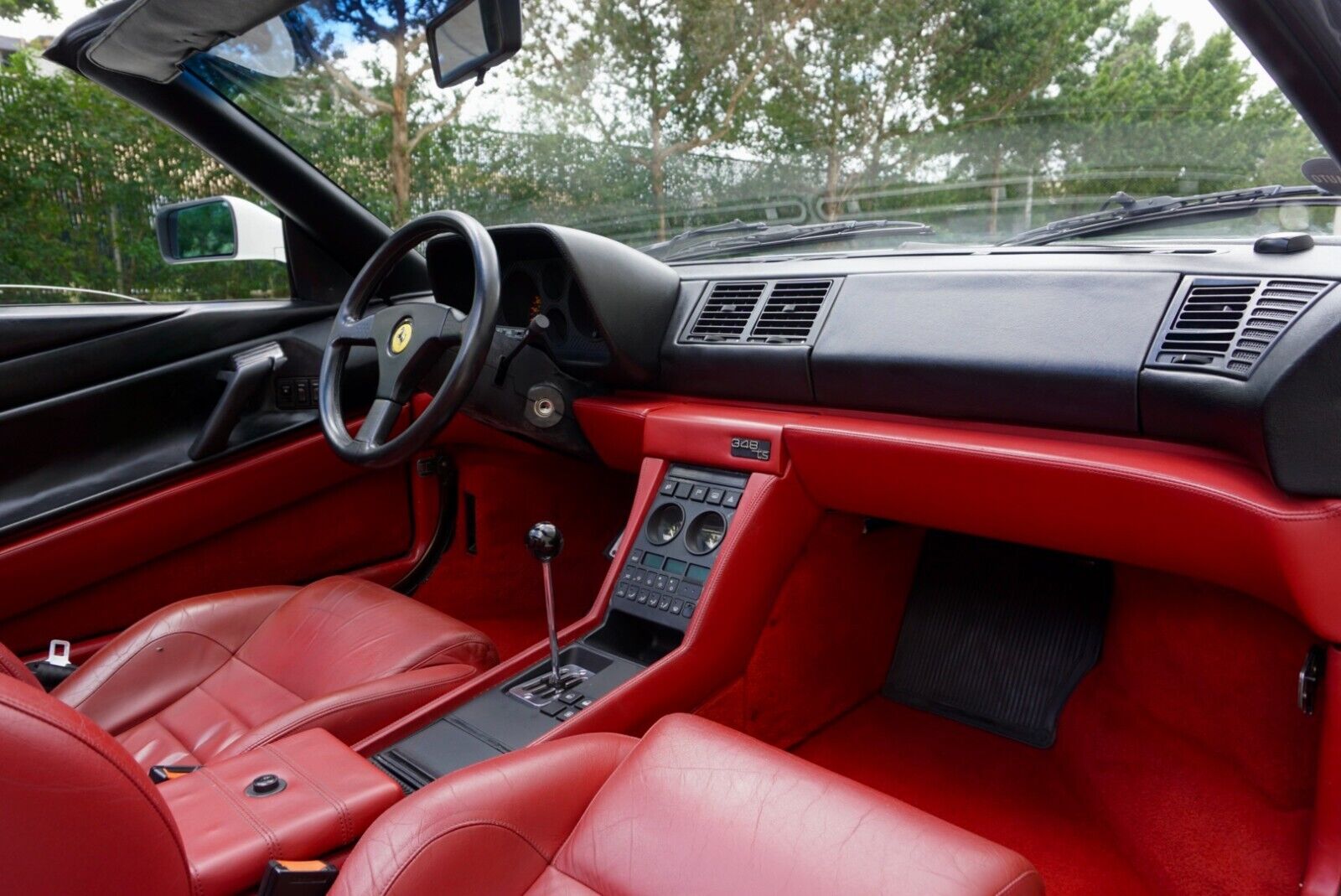 Ferrari-348-1990-25