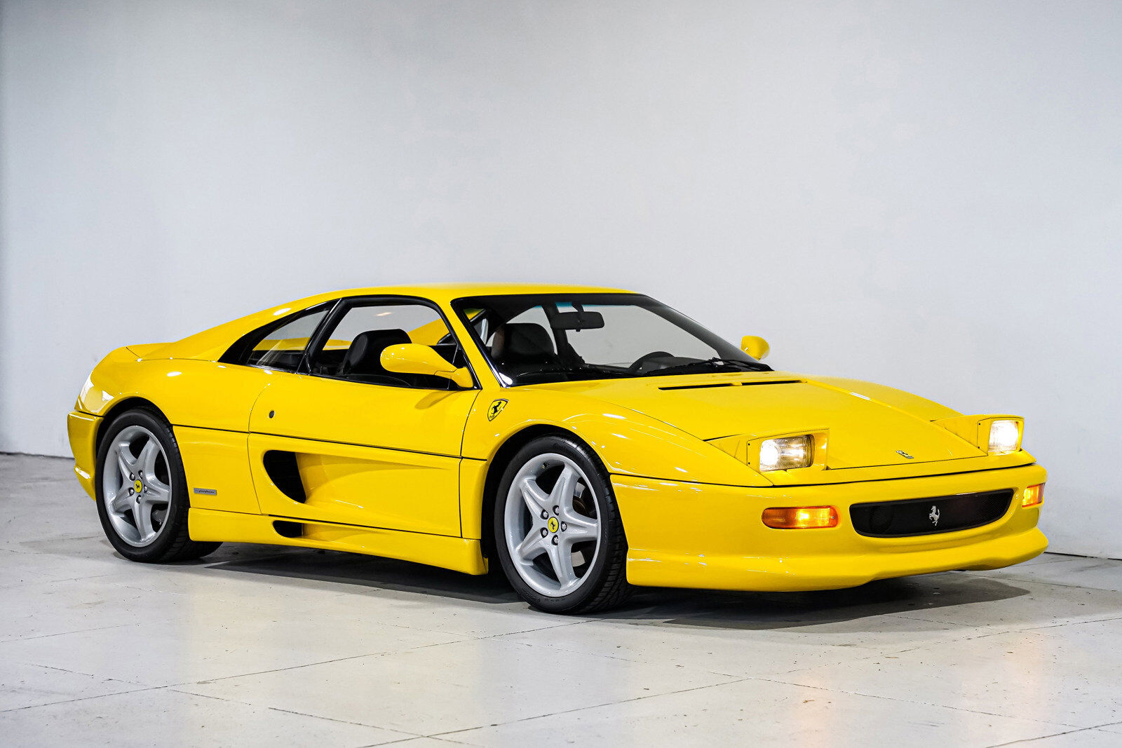 Ferrari-355-1995-1