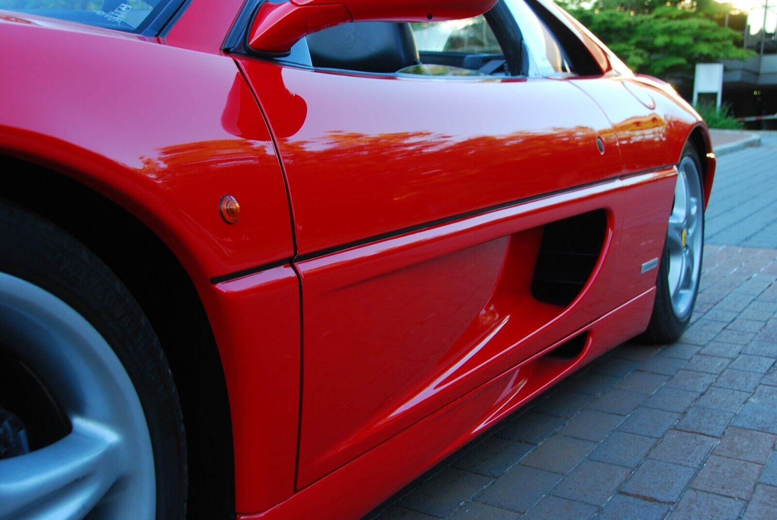 Ferrari-355-Cabriolet-1995-12