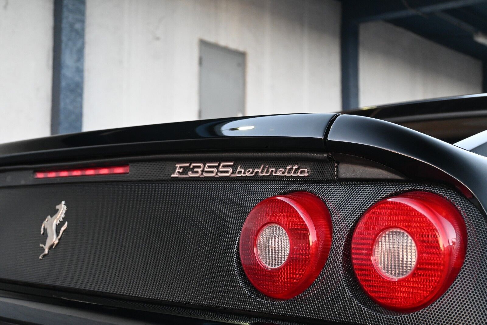 Ferrari-355-Coupe-1995-6