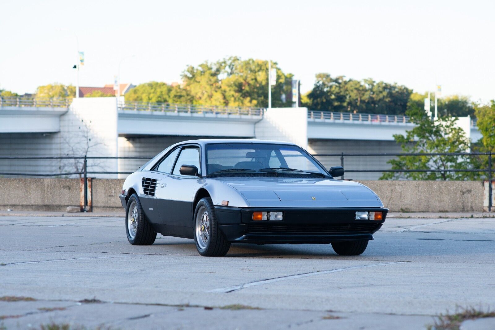 Ferrari-Mondial-Coupe-1983-2