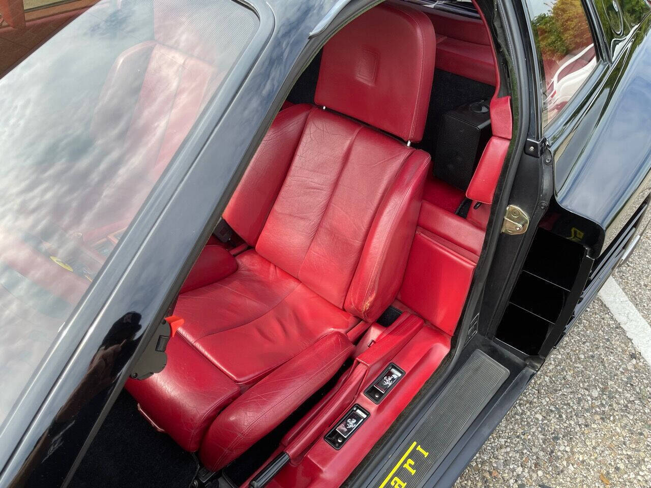 Ferrari-Testarossa-Coupe-1988-22