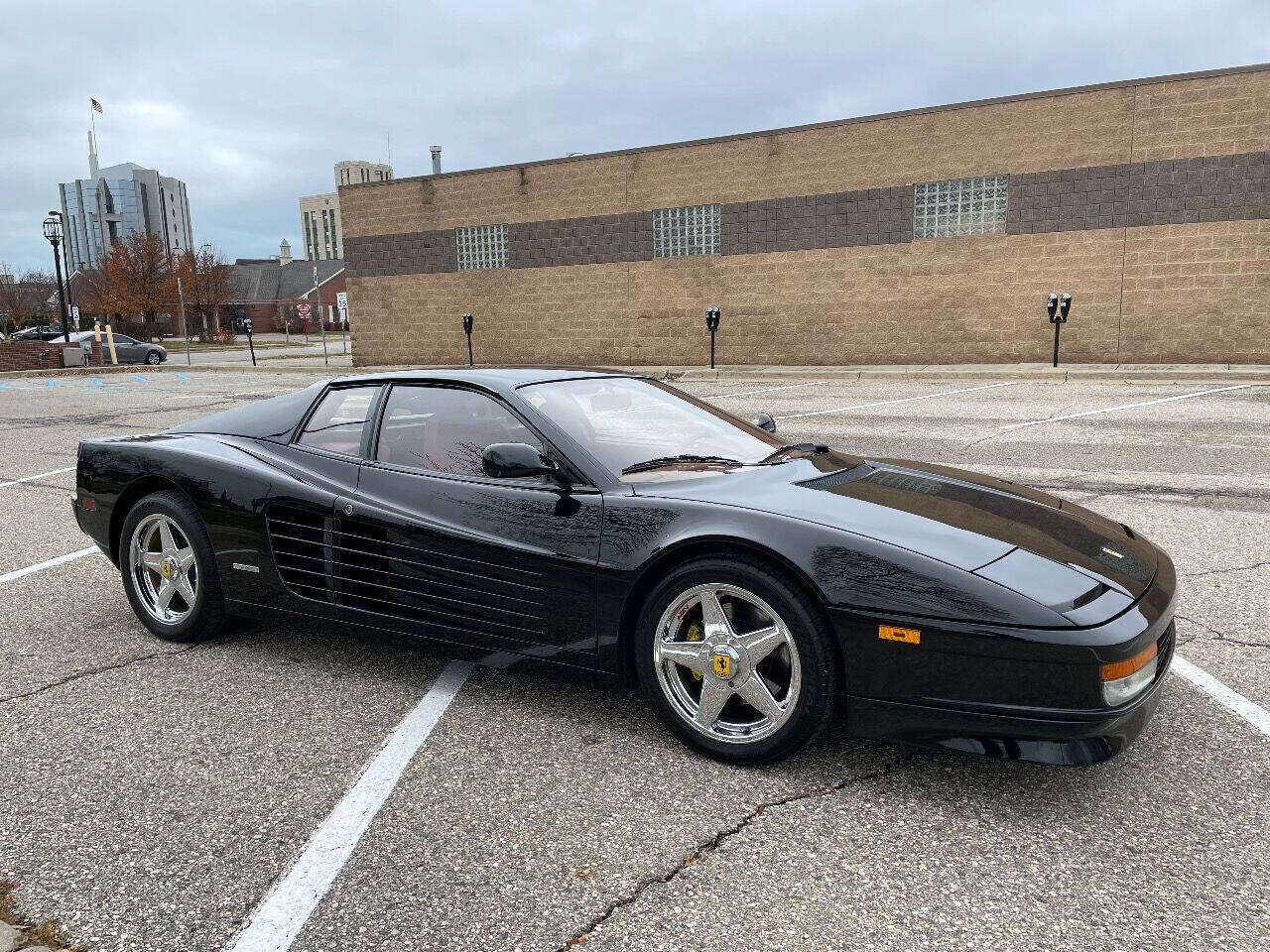 Ferrari-Testarossa-Coupe-1988-8