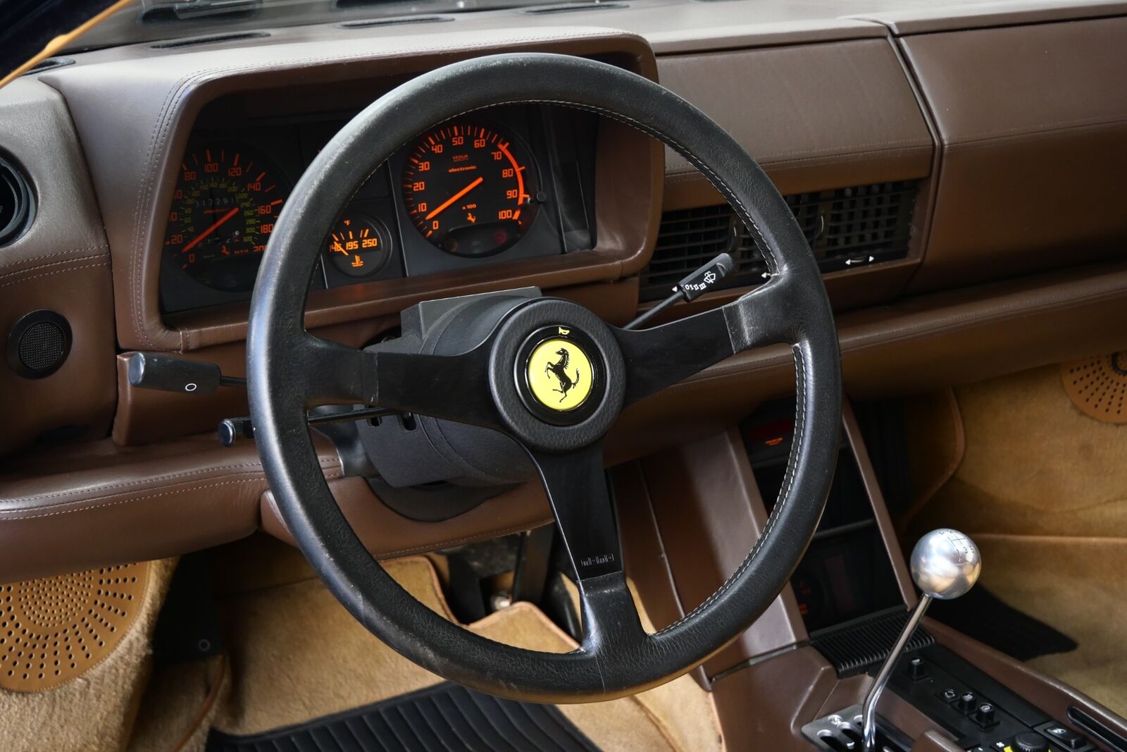 Ferrari-Testarossa-Coupe-1990-24