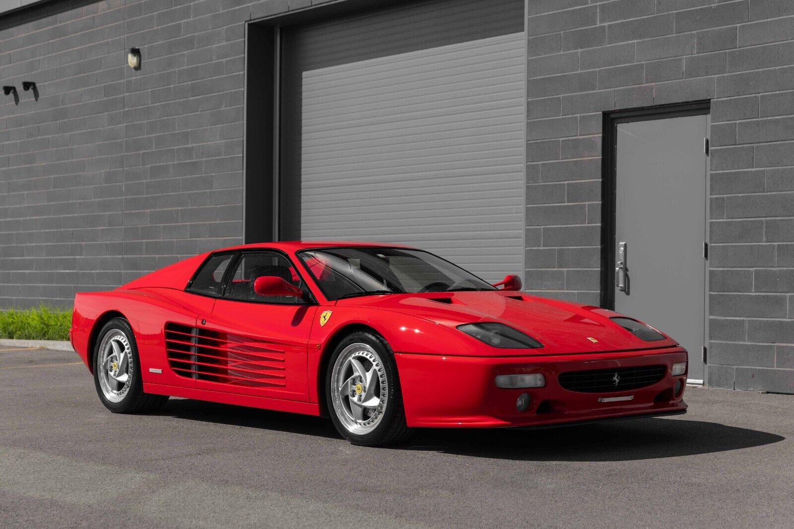 Ferrari-Testarossa-Coupe-1995-2