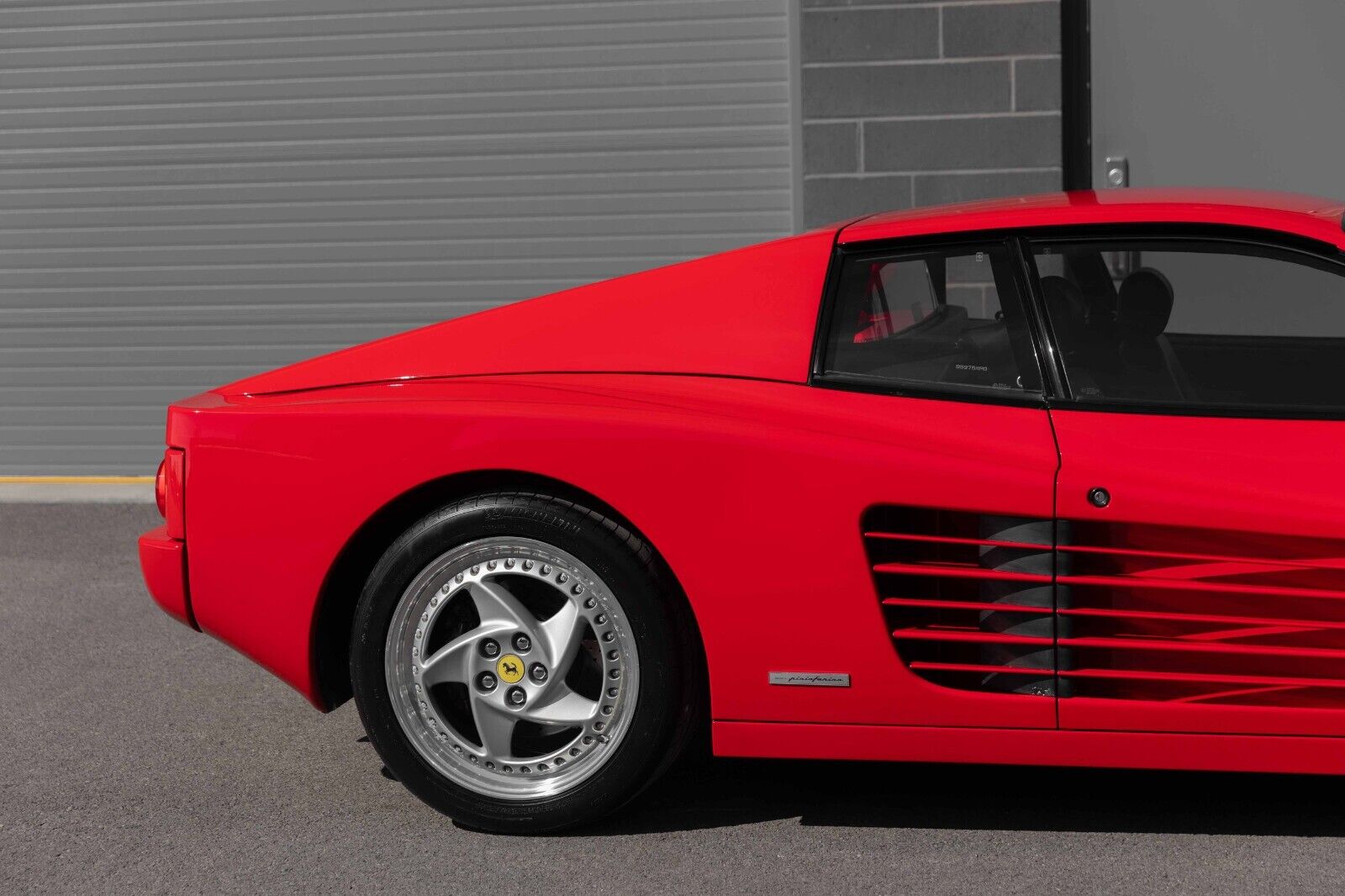 Ferrari-Testarossa-Coupe-1995-8