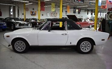 Fiat-124-Spider-Cabriolet-1982-18