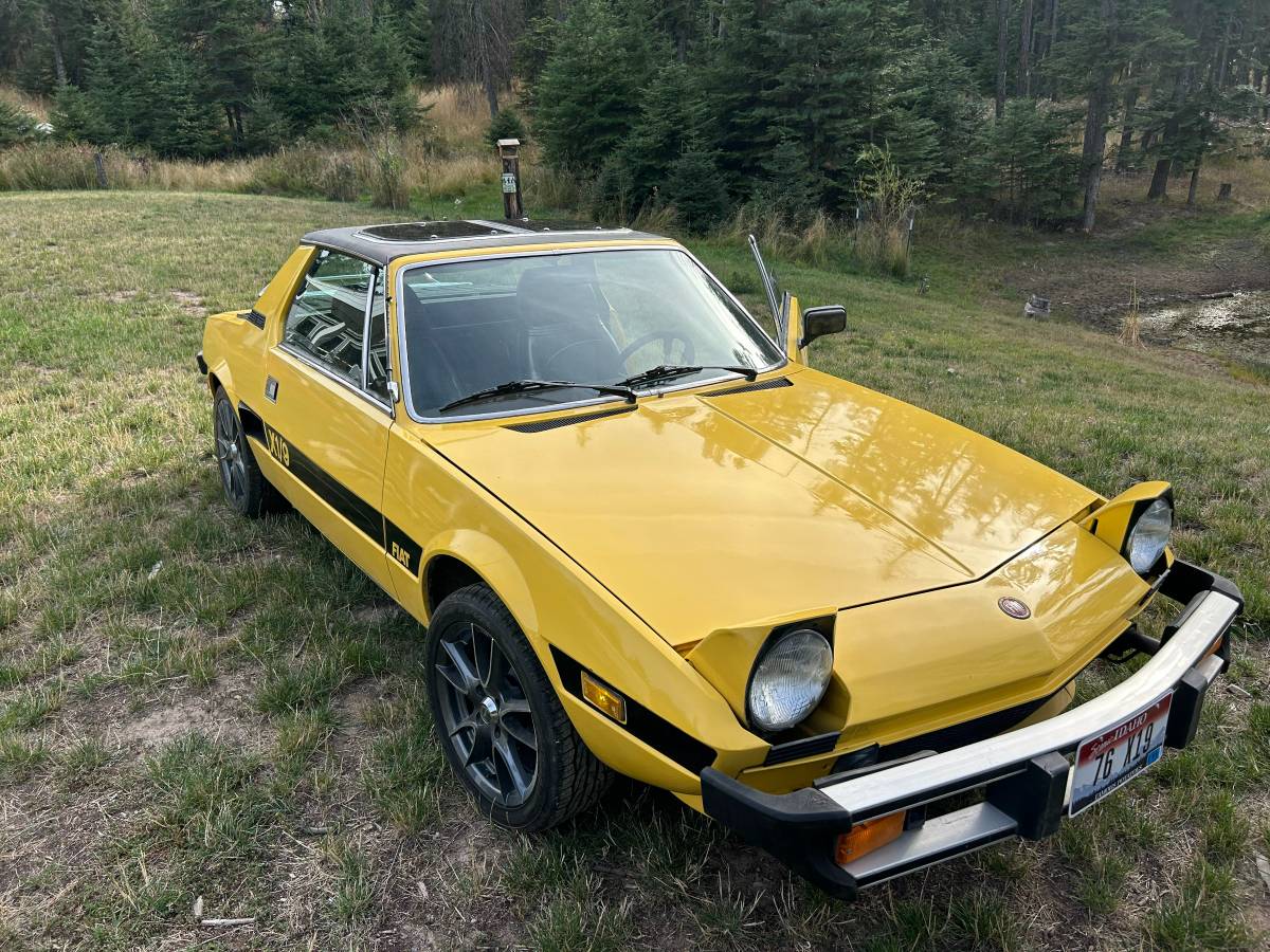 Fiat-X19-1976-13