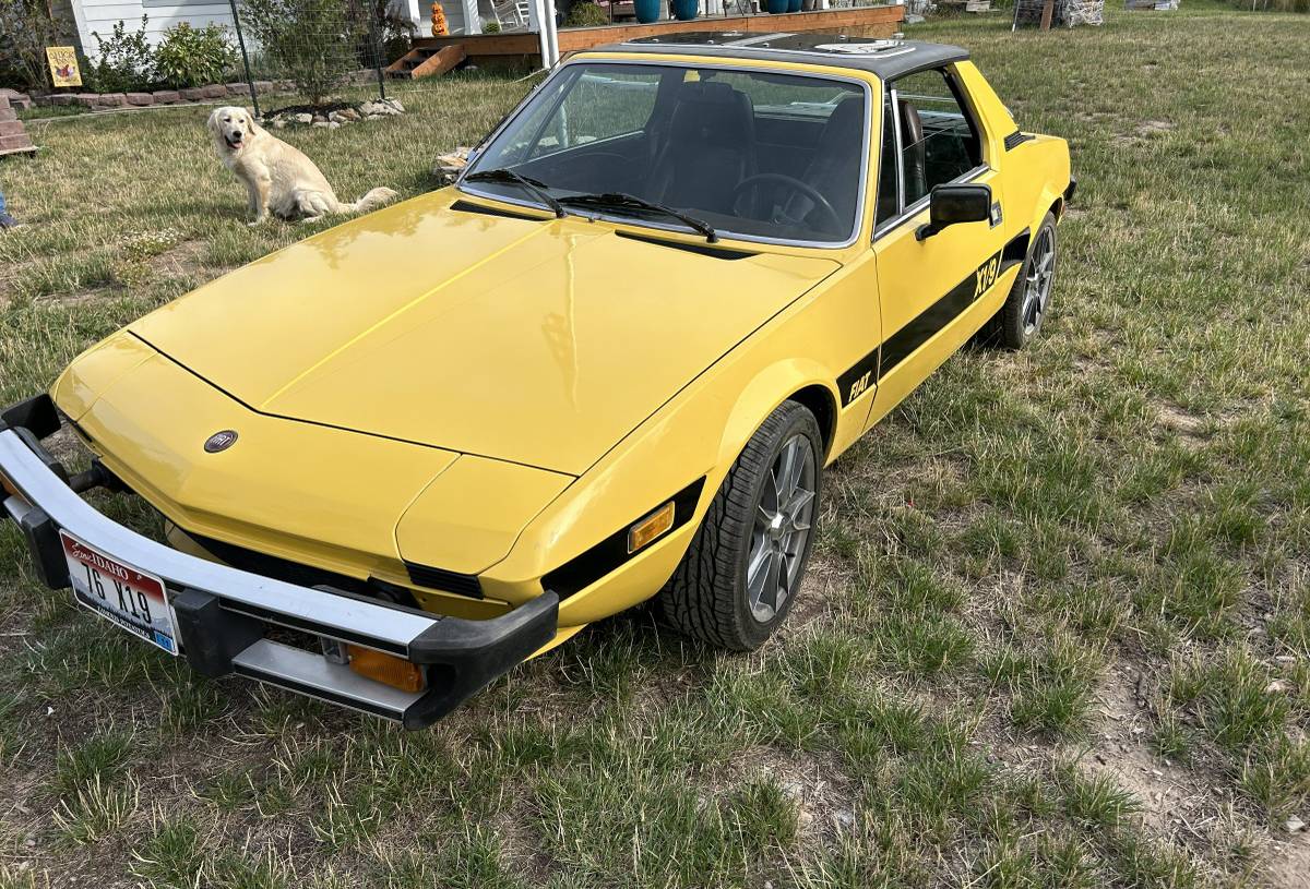 Fiat-X19-1976-7