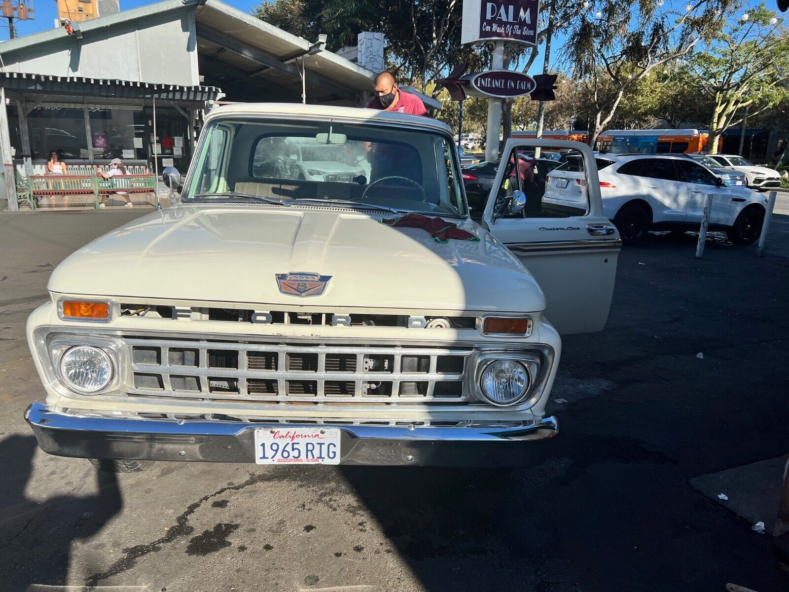 Ford-100-Series-1965-30